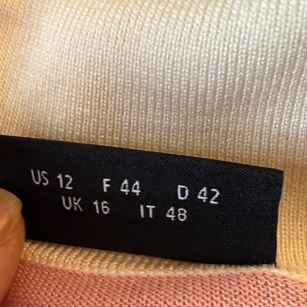 Akris V neck wool/silk top 12 - Picture 5 of 12